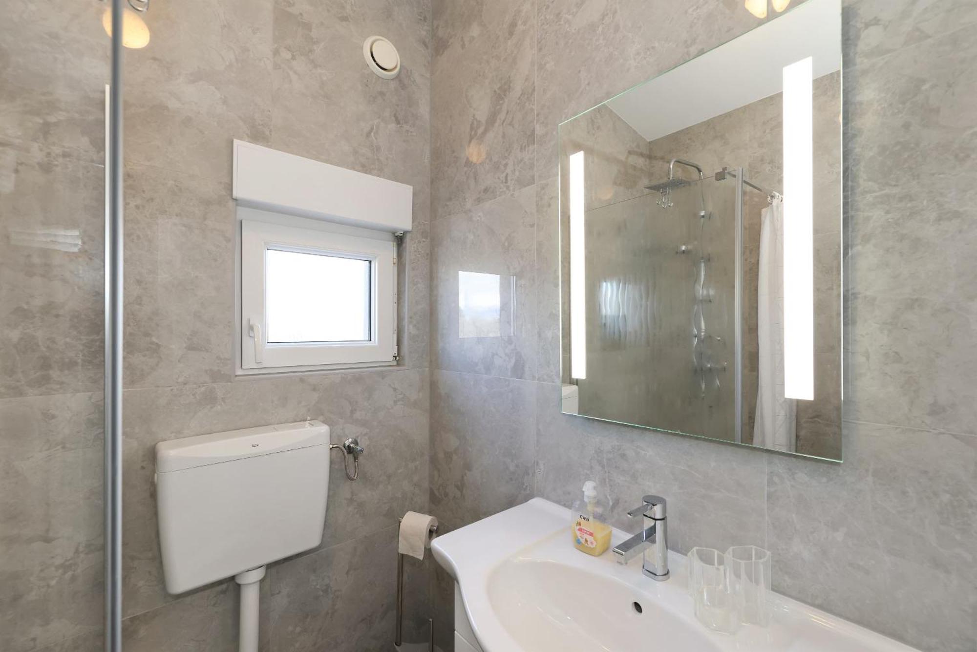 Apartments Rosini, 300M From The Beach With Shared Tavern And Bikes, Hoek van Holland Ngoại thất bức ảnh