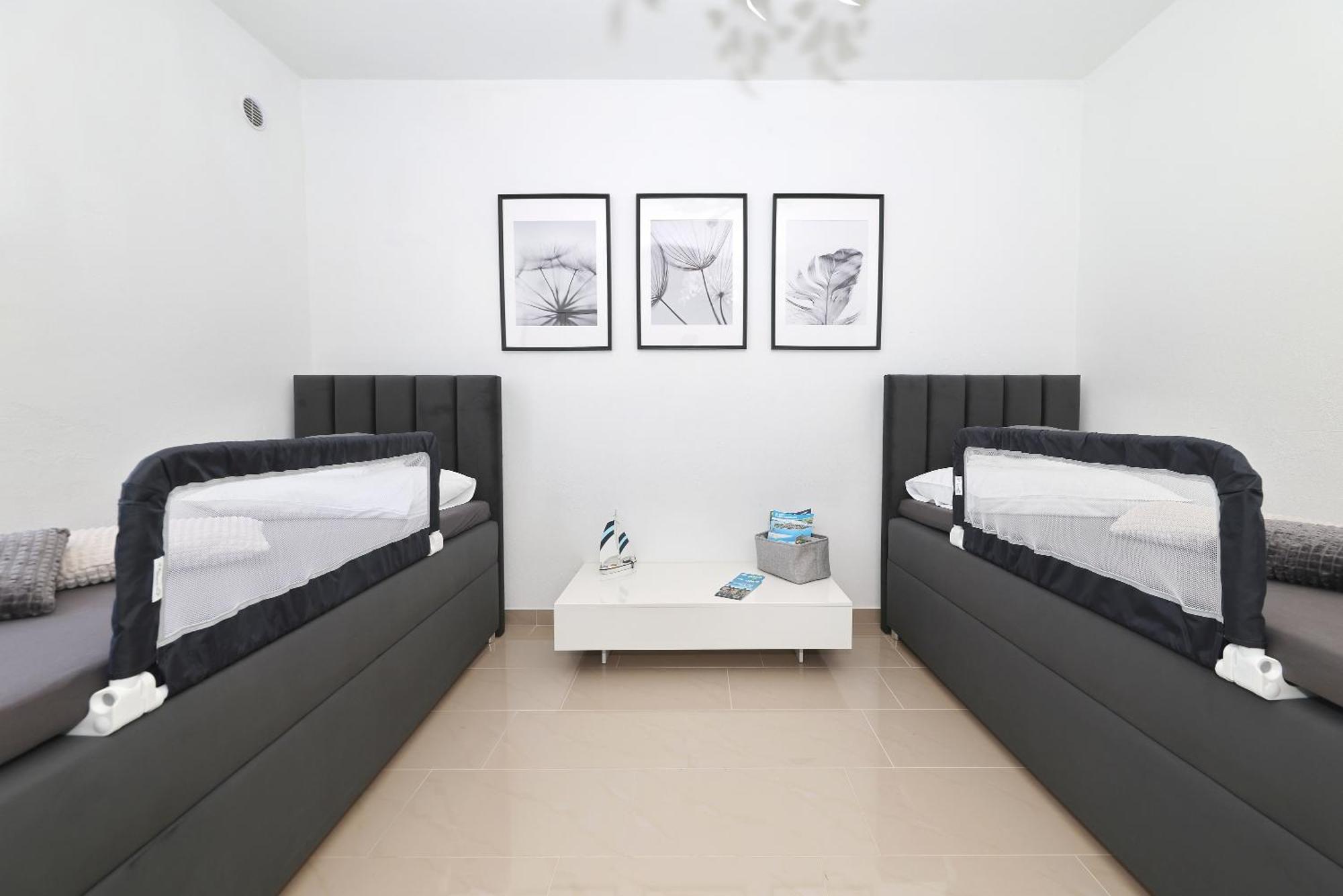 Apartments Rosini, 300M From The Beach With Shared Tavern And Bikes, Hoek van Holland Ngoại thất bức ảnh