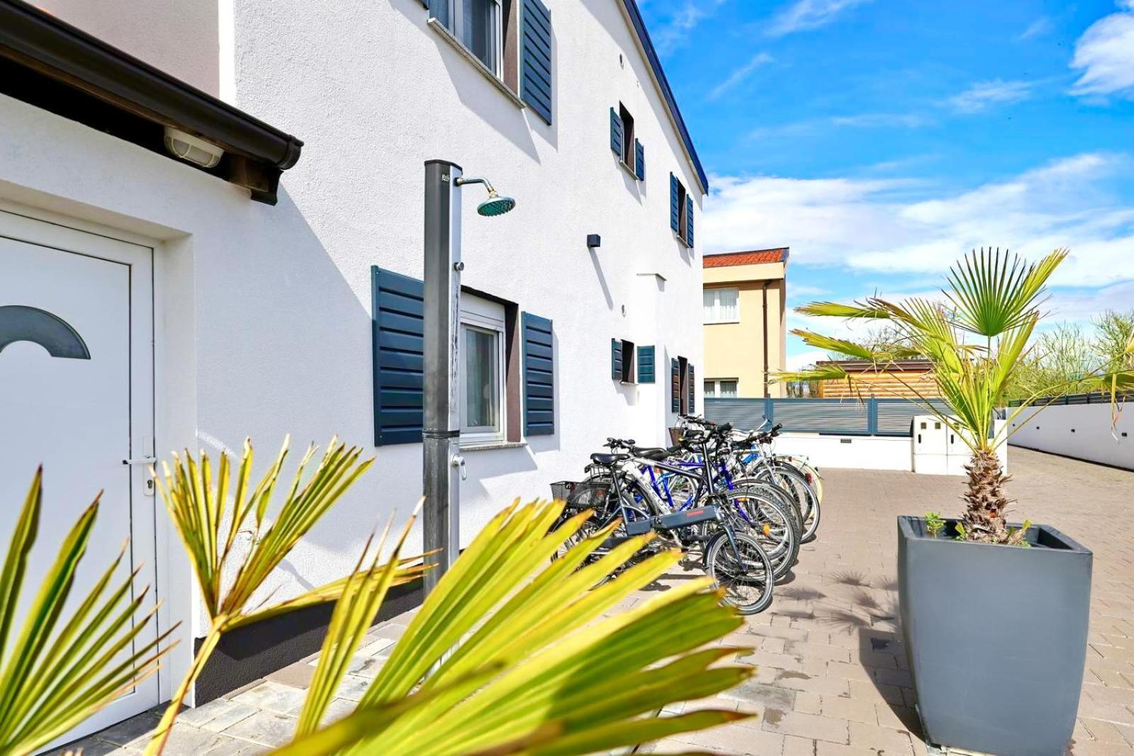 Apartments Rosini, 300M From The Beach With Shared Tavern And Bikes, Hoek van Holland Ngoại thất bức ảnh