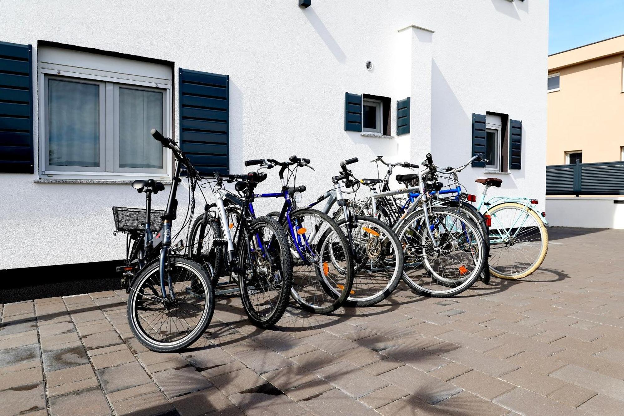 Apartments Rosini, 300M From The Beach With Shared Tavern And Bikes, Hoek van Holland Ngoại thất bức ảnh